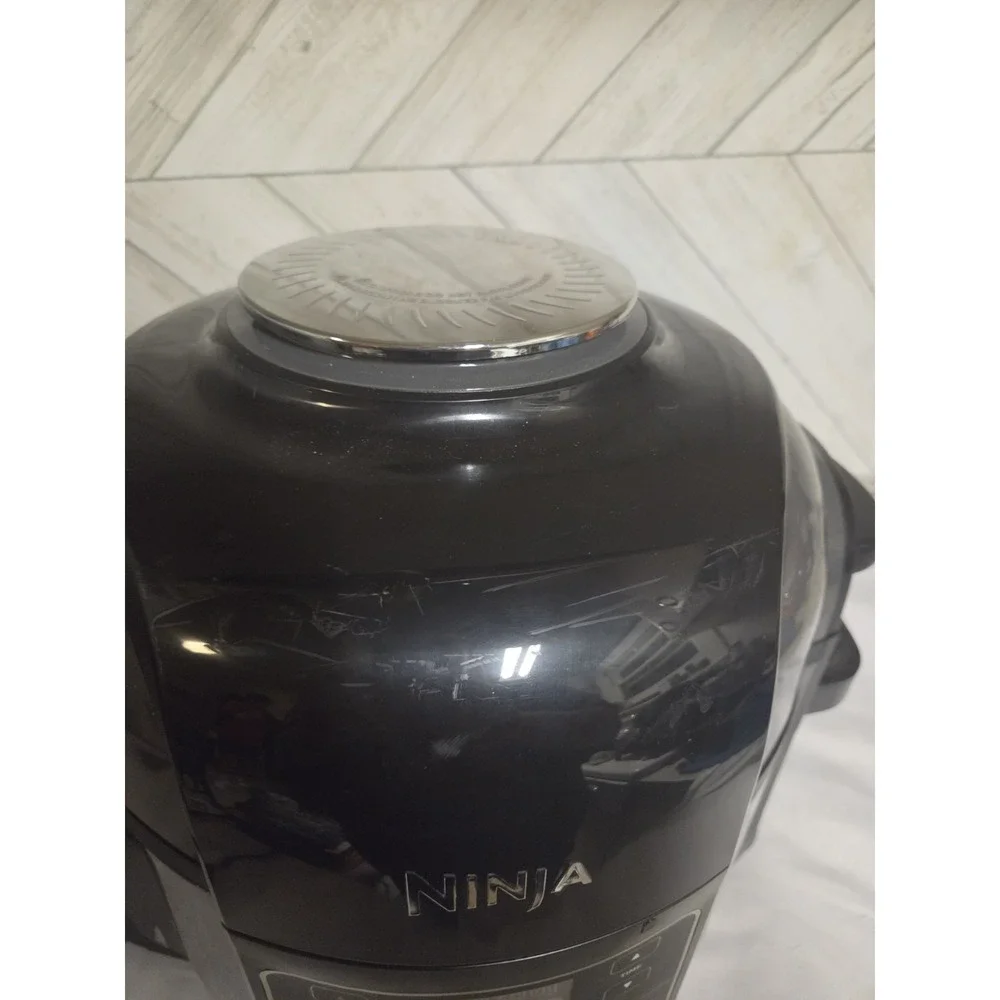 Ninja Foodi  10‑in‑1  6.5‑Qt Pro Pressure Cooker & Air Fryer OP301 107 NICE READ